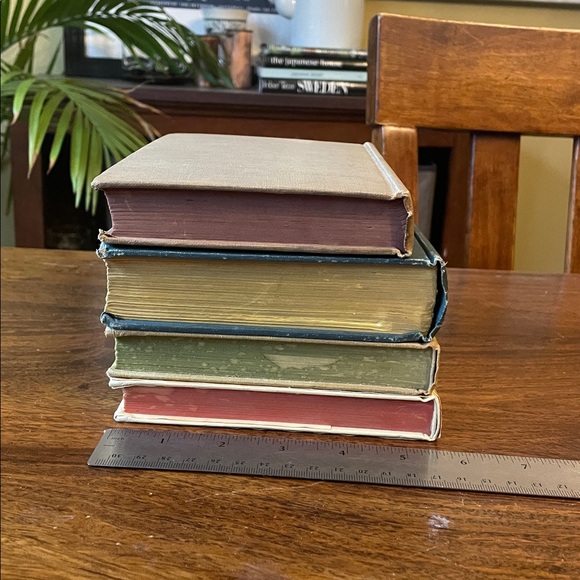 4 Daphne Du Maurier Vintage Books (Set of 4) Rebecca Falcon Rachel Frenchman - Picture 4 of 16